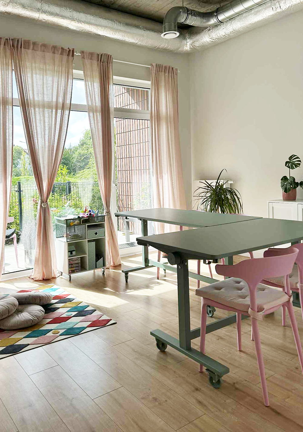 9075ce76-3e6a-45b0-bf9a-0ff8660bd443-1